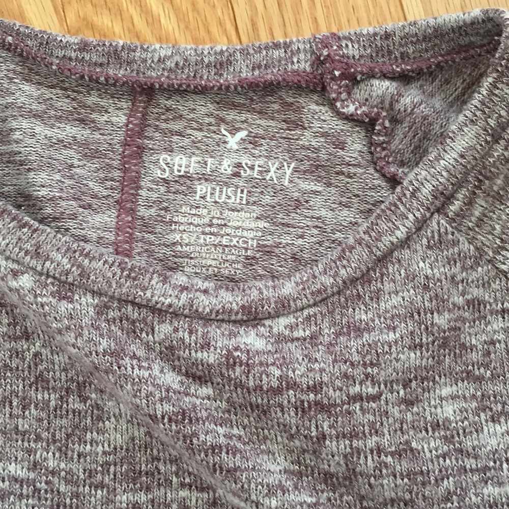 💐AMERICAN EAGLE Soft & Sexy sweater. Great price!